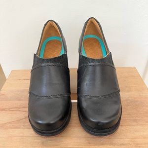 MOZO Divine Wedge